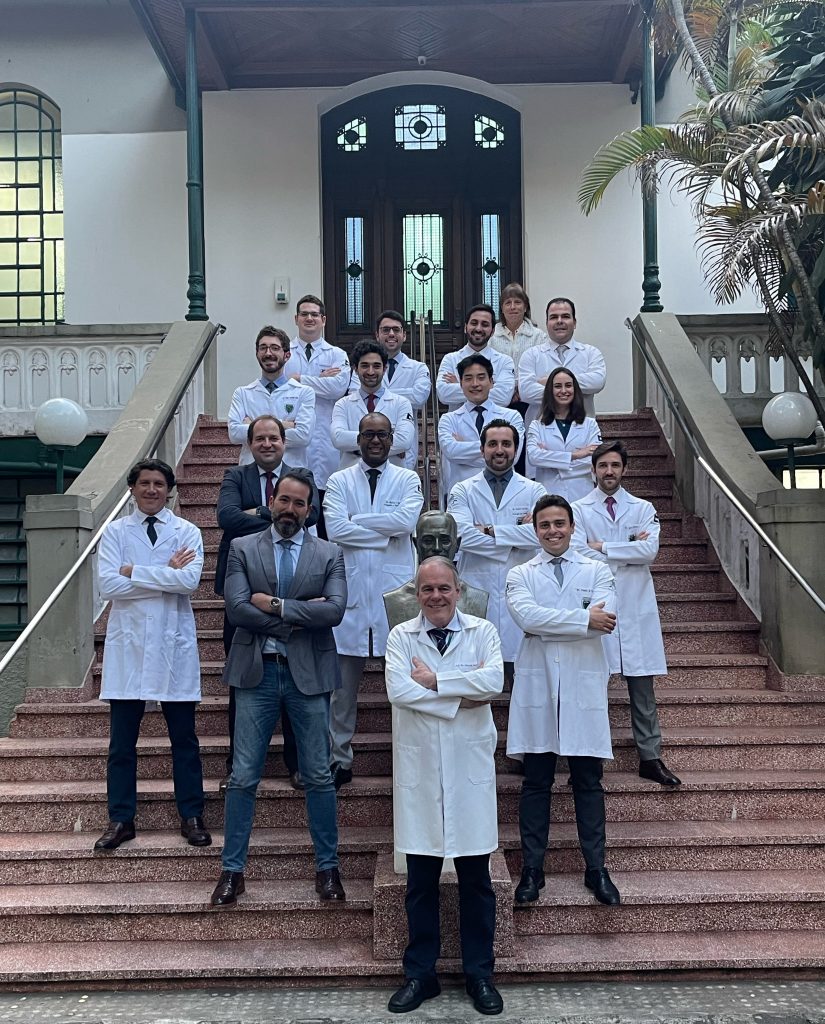 Prof. Dr. Eduardo Barros Puertas, Dr. Renato H. S. Ueta, Dr. Fabio Antonio Vieira, Dr. David Del Curto, Dr. José Thiago Kruppa, Dr. Alysson Ferreira Batista, Dr. Pedro Henrique Correa, Dr. Igor Pelucci Neto, Dra. Gabriela N. Vaz, Dr. Dan Yuta Nagaya, Dr. Victor C. Schussel, Dr. Thiago Jorge Ferreira, Dr. Alexandre Felipe França Pinto, Dr. Matheus de Toledo Ventura, Dr. Eli Henrique Rodrigues da Silva, Luciano de Arruda Castelo e Dra. Silvana K. Kasinski